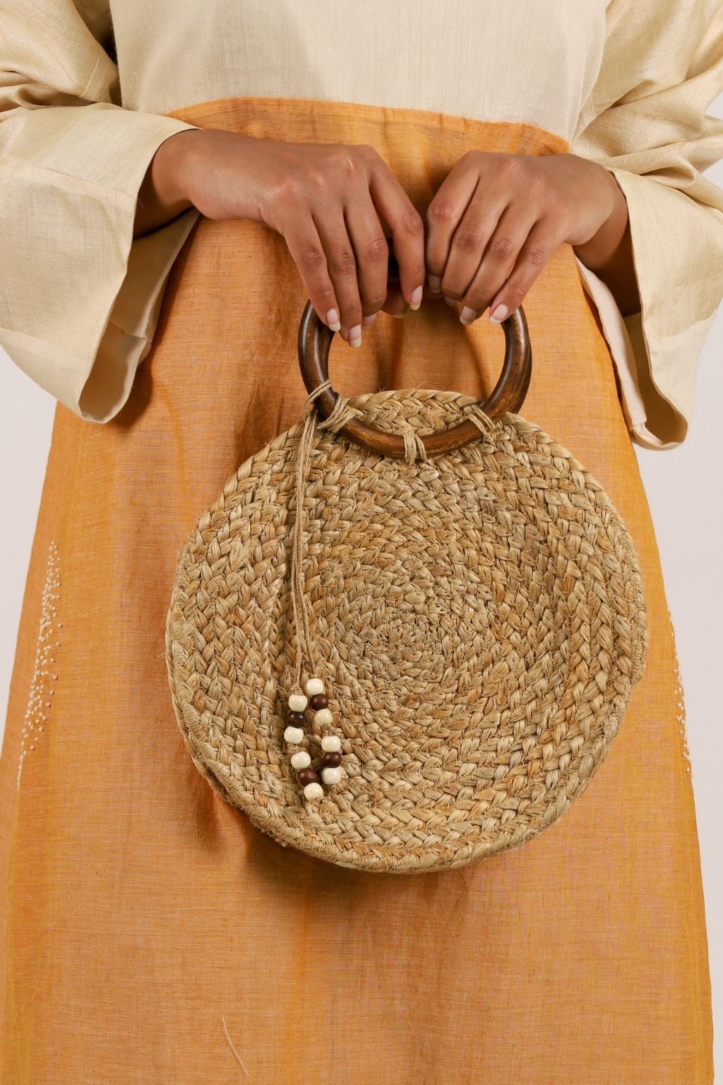 Wooden Handle Round Jute Bag – Inaraa